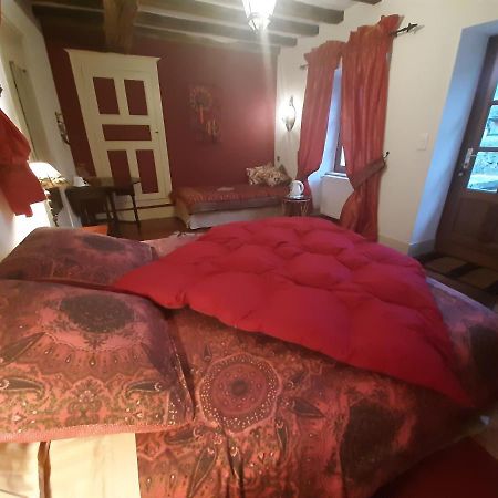 La Cuverie Du Chateau Corcelles-les-Arts Екстериор снимка